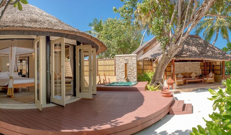 Experience the Joy of Motherhood and Nature in Harmony at Banyan Tree Vabbinfaru and Dhawa Ihuru This May