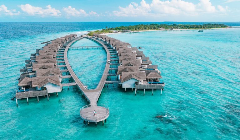 Fairmont-Maldives-Best-Water-Villas-Resort-1