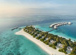 Jumeirah Olhahali Island Unveils Reimagined Luxury Experience for Maldives Festive Season
