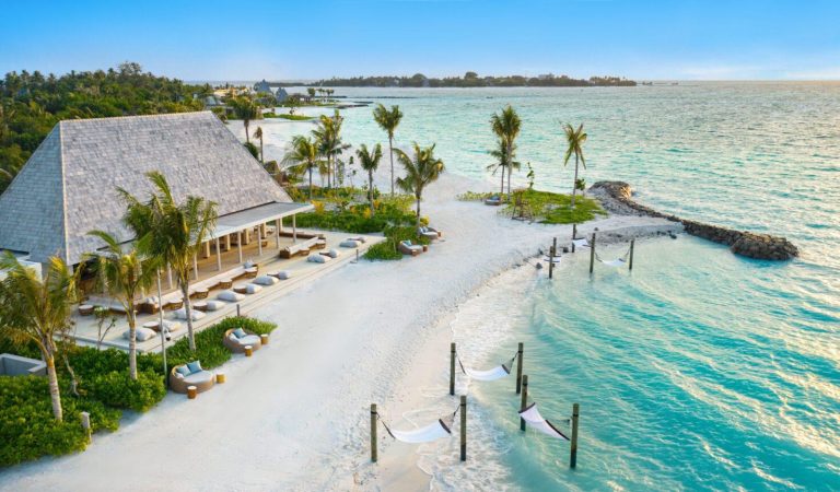 Kuda Villingili Resort Maldives Wins Prestigious Green Globe Recertification for Sustainable Excellence
