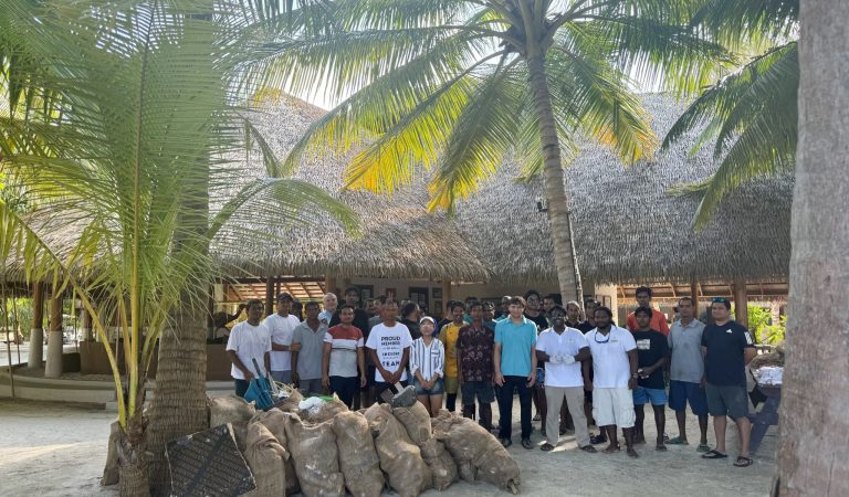 Kuramathi Maldives Unites Guests and Staff for Earth Week 2025 Celebration