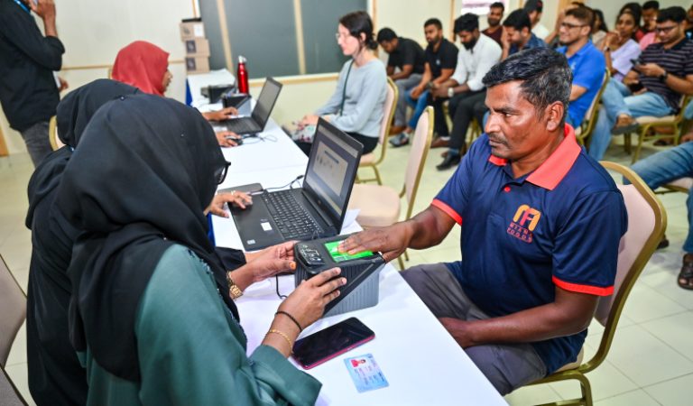 Maldives Expands Biometric Registration for Expatriate Workers with New Facility in Rehendhi School Hall