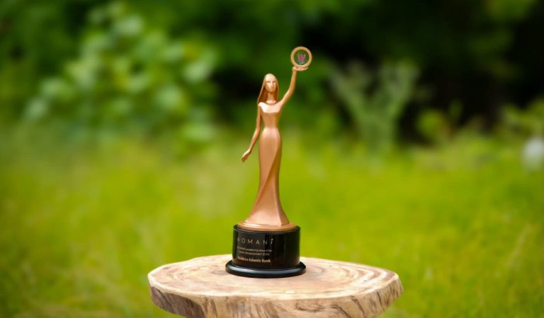 Maldives Islamic Bank Earns International WOMANi Leadership Award for Advancing Women’s Careers