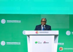 Maldives' Special Envoy Dr Mohamed Waheed Delivers Climate Resilience Call at 2025 Sustainability Global Leaders Conference in Shanghai