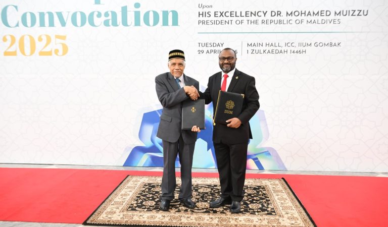 Maldives Zakat House Signs MoU with IIUM to Develop Expertise in Zakat Administration
