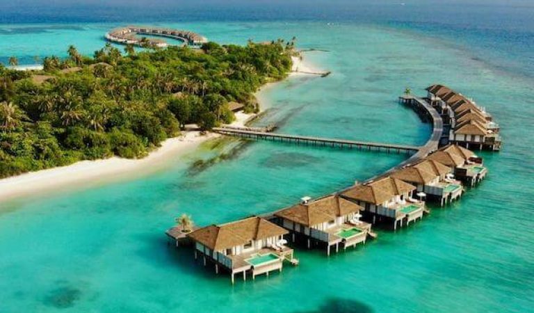 Noku Maldives Partners with Atoll Marine Conservation Centre to Promote Ocean Conservation on World Oceans Day