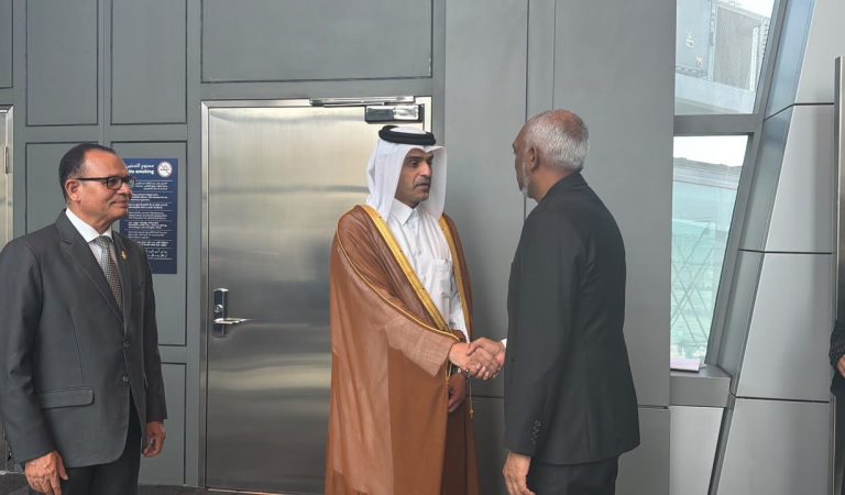 President Muizzu Conveys Maldives’ Condolences to Qatar Following Passing of Former Amir
