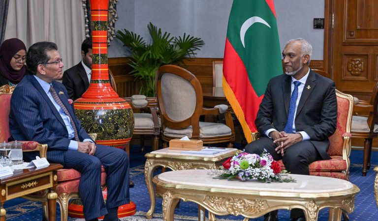 President Muizzu and Bangladesh Foreign Minister Reaffirm Commitment to Strengthening Bilateral Cooperation