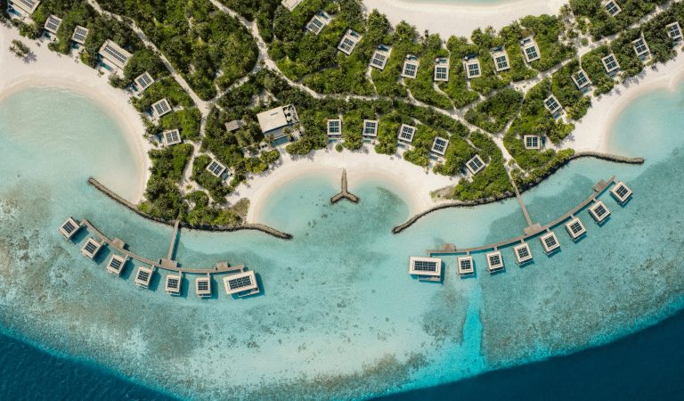 Solar-Powered Paradise Fari Islands to Generate Half of Its Energy from Renewables by 2025