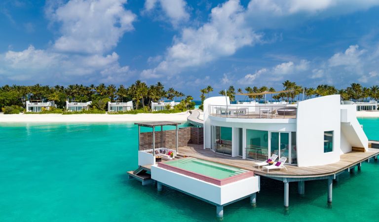 Summer Retreat Awaits at Jumeirah Olhahali Island in North Malé Atoll