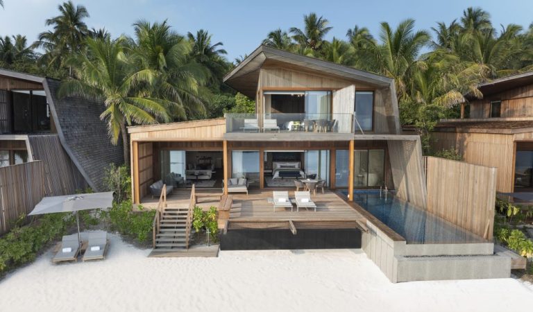 The St. Regis Maldives Vommuli Resort Unveils Redesigned Two-Bedroom Family Villa for Elevated Island Stays
