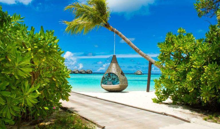 Tourism Boom Fuels Soaring Green Tax Revenue, Reinforcing Maldives’ Sustainability Commitment