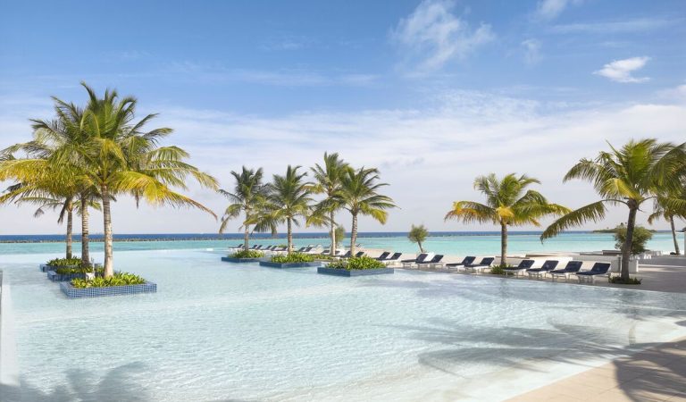 Villa Nautica’s Infinity Pool Earns Continued Regional Recognition Among Maldives’ Finest