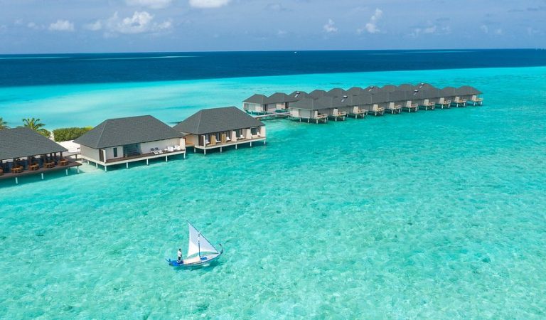 World Oceans Day Marked with Snorkelling, Clean-Up, and Awareness at Summer Island Maldives