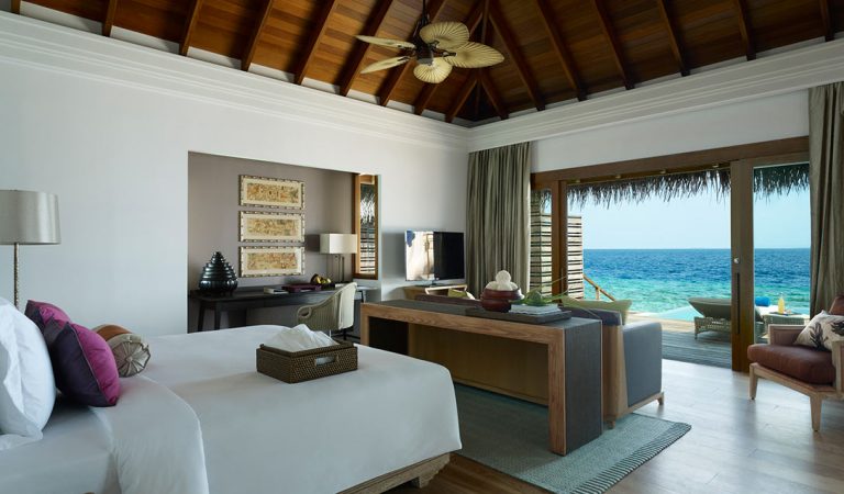 dtmd_accommodation_ocean-villa_bedroom
